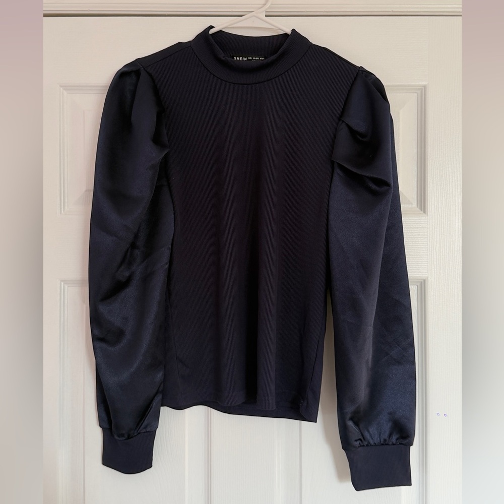 SHEIN Black Long Sleeve Top